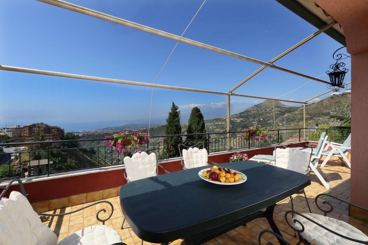 Terrazza Sull'Etna Holidays Apartment Taormina Exterior photo